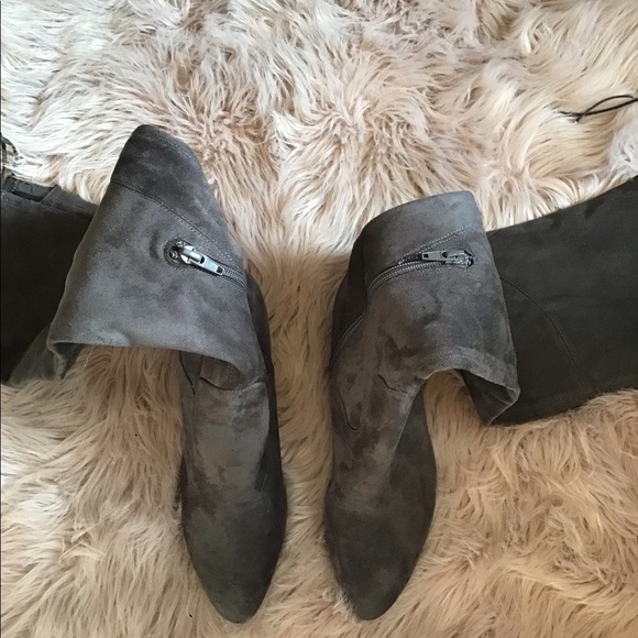 Ivanka Trump thigh high gray heels. Size 8.5. - Picture 2 of 4